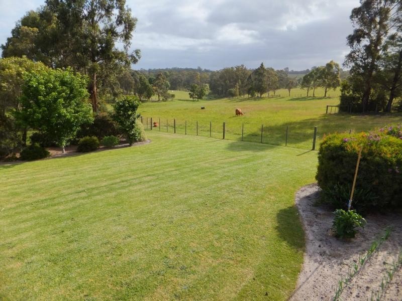 9 Newton Court, Nicholson VIC 3882