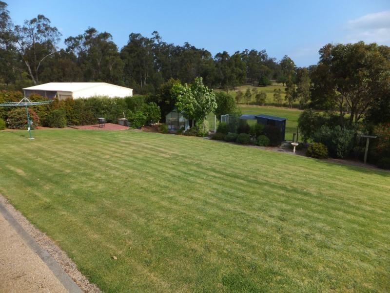 9 Newton Court, Nicholson VIC 3882