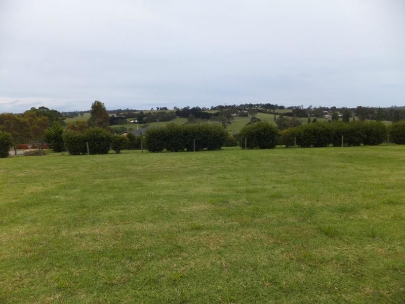 16 Byrne Court, Swan Reach VIC 3903