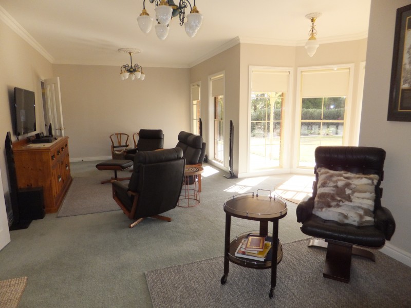 51 Boyd Ct, Eagle Point VIC 3878
