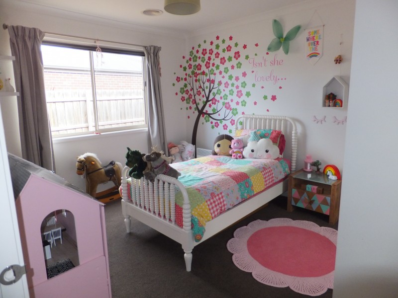 90 Gatehouse Dr, Bairnsdale VIC 3875