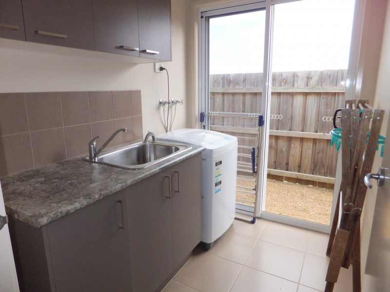 7 Lake Inlet Ave, Newlands Arm VIC 3875