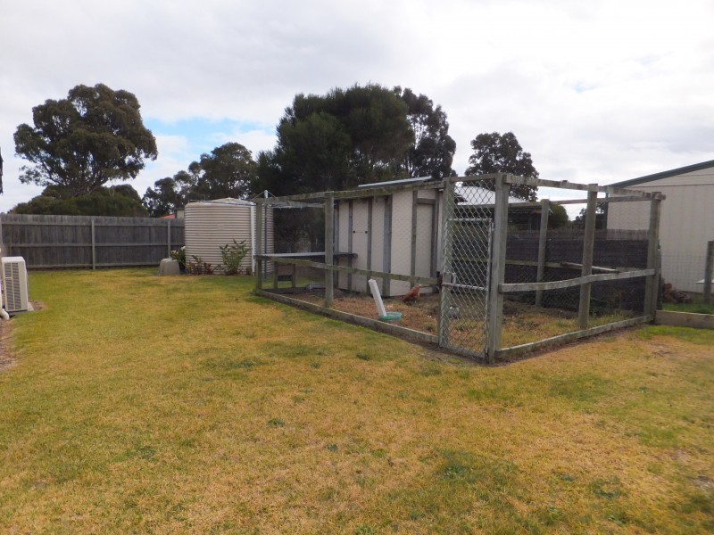 7 Lake Inlet Ave, Newlands Arm VIC 3875