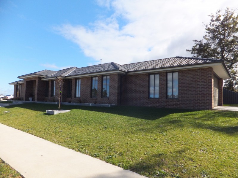 2 Monash Tce, Bairnsdale VIC 3875
