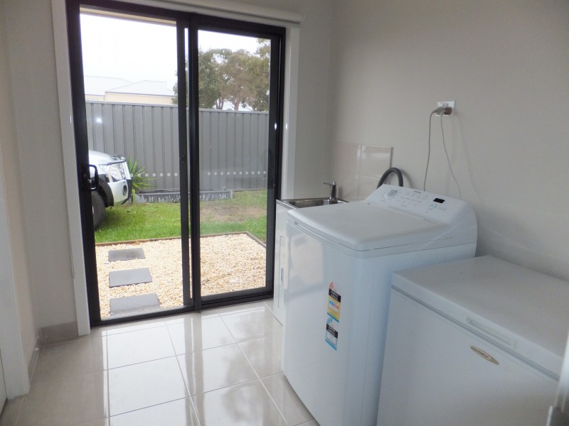 2 Monash Tce, Bairnsdale VIC 3875