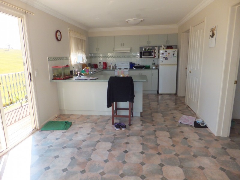 4/505 Great Alpine Rd, Sarsfield VIC 3875