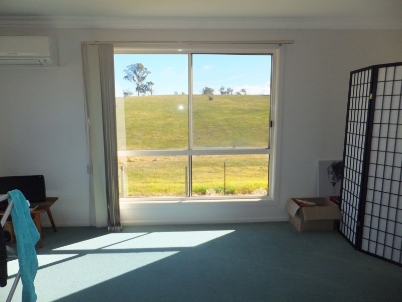 4/505 Great Alpine Rd, Sarsfield VIC 3875