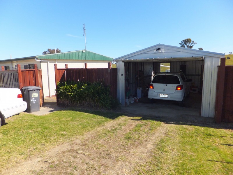 4/505 Great Alpine Rd, Sarsfield VIC 3875