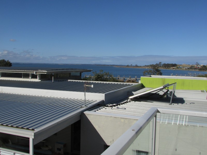 3/157 Bay Rd, Eagle Point VIC 3878