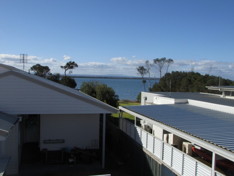 3/157 Bay Rd, Eagle Point VIC 3878