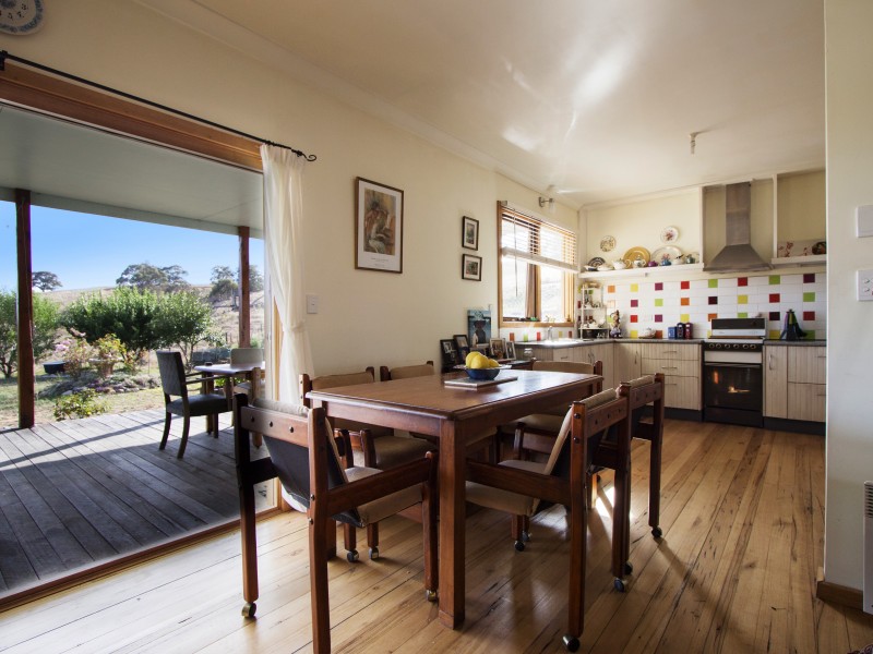 222 Omeo Hwy, Omeo VIC 3898