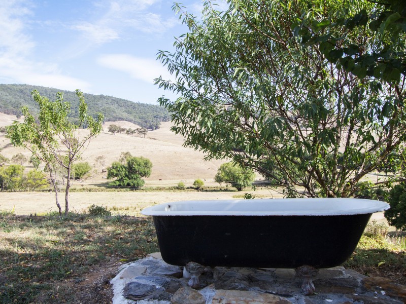 222 Omeo Hwy, Omeo VIC 3898