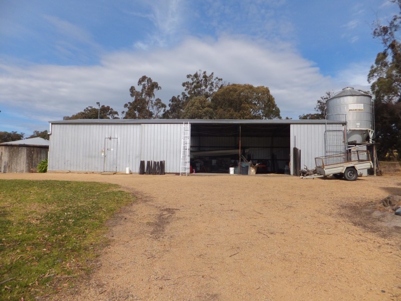 76 Eleven Mile Rd, Sarsfield VIC 3875