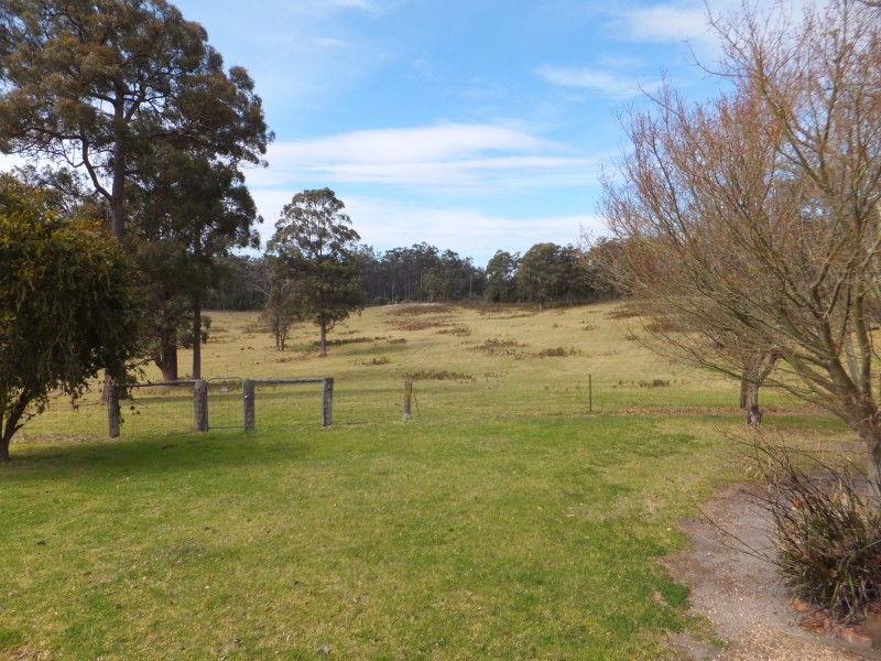 76 Eleven Mile Rd, Sarsfield VIC 3875