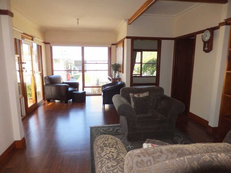 21 Moroney St, Bairnsdale VIC 3875