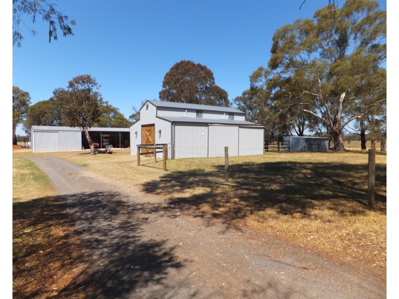 155 Kemptons Road, Lindenow South VIC 3875