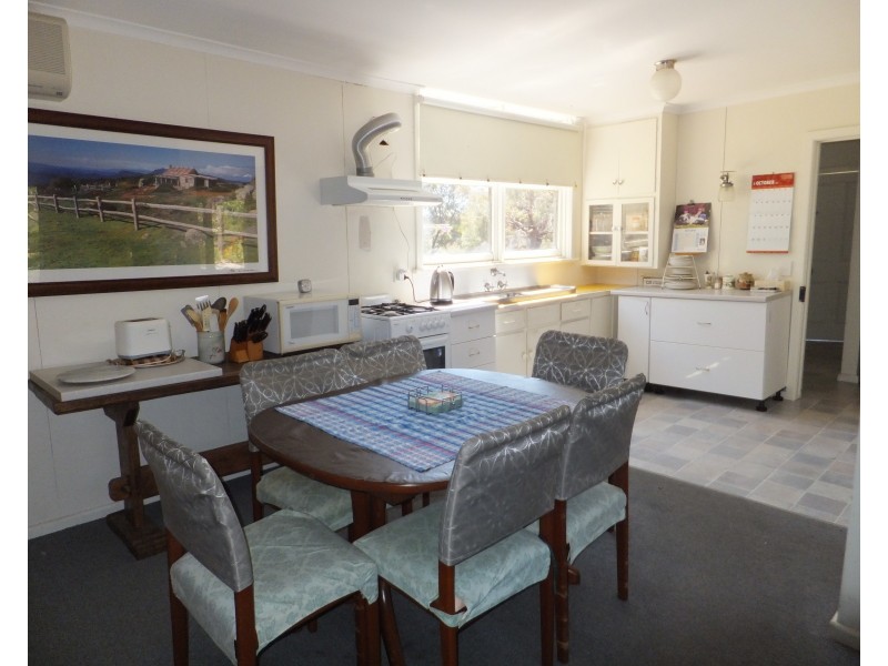 155 Kemptons Road, Lindenow South VIC 3875