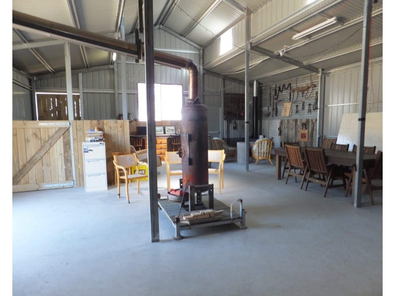 155 Kemptons Road, Lindenow South VIC 3875