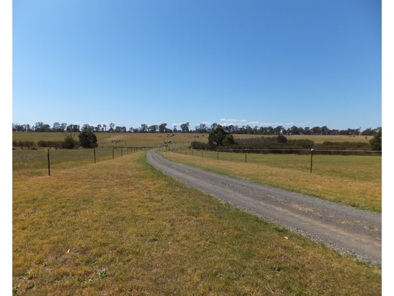 155 Kemptons Road, Lindenow South VIC 3875