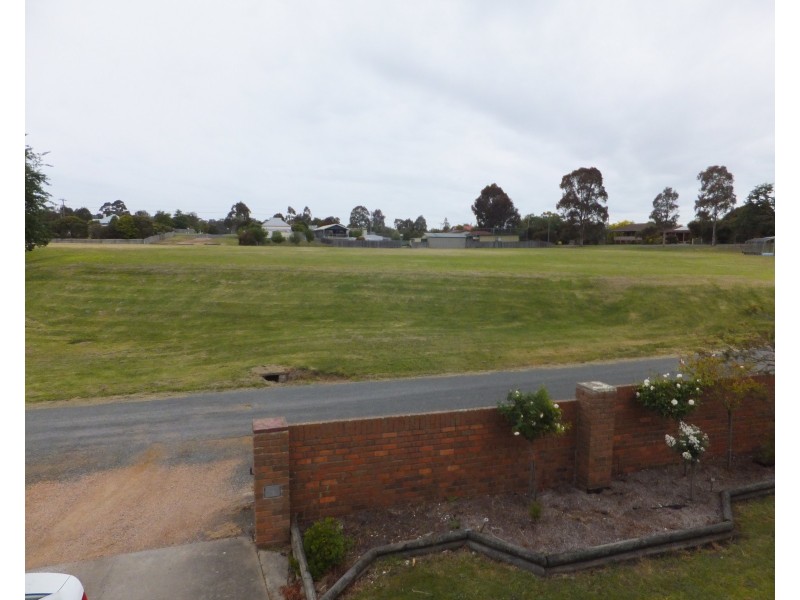 19-21 Johnston St, Orbost VIC 3888