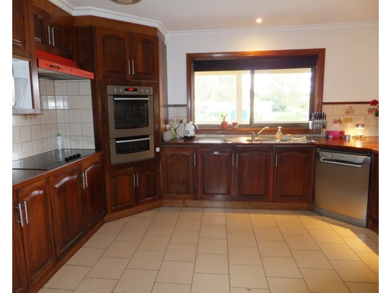 19-21 Johnston St, Orbost VIC 3888