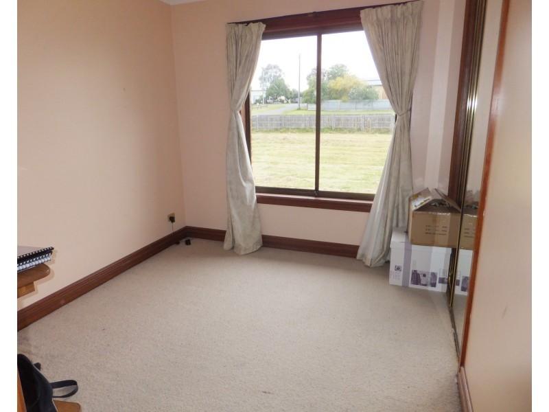 19-21 Johnston St, Orbost VIC 3888