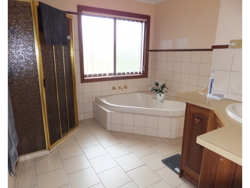 19-21 Johnston St, Orbost VIC 3888