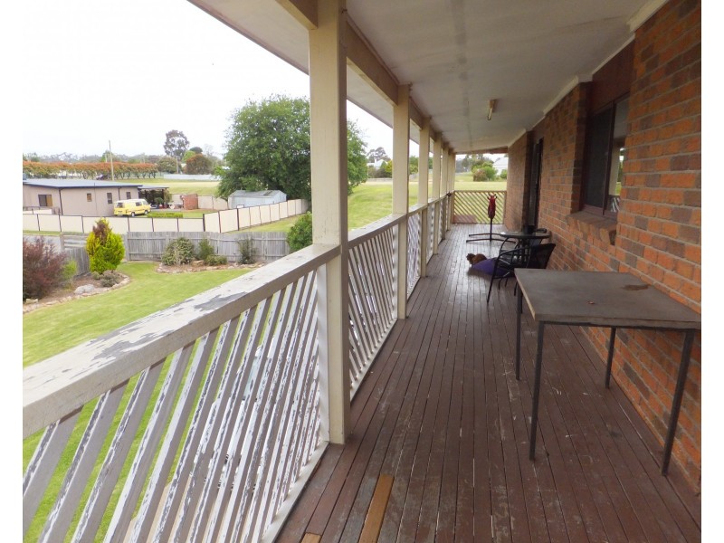 19-21 Johnston St, Orbost VIC 3888