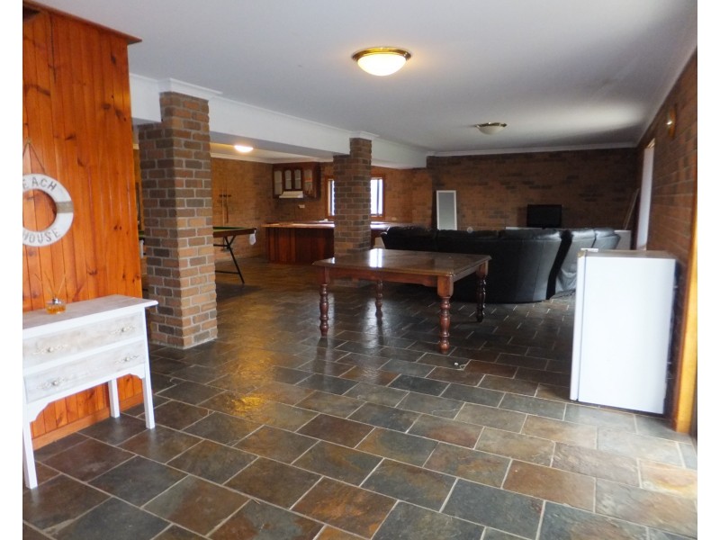 19-21 Johnston St, Orbost VIC 3888