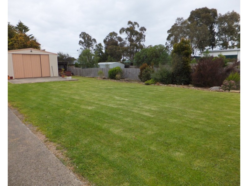 19-21 Johnston St, Orbost VIC 3888