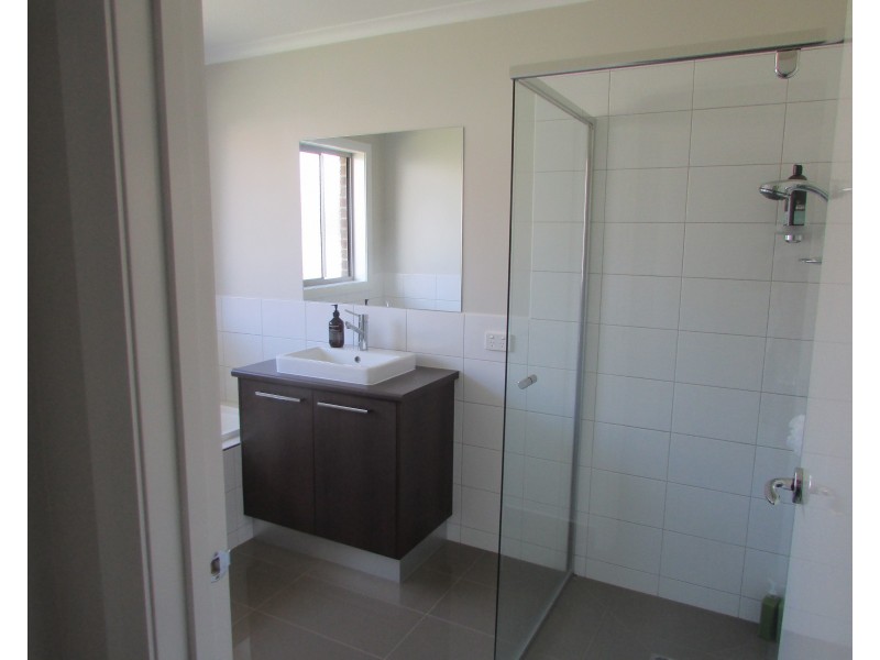 14 Village Fair Dr, Newlands Arm VIC 3875