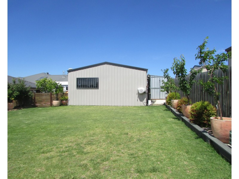 14 Village Fair Dr, Newlands Arm VIC 3875
