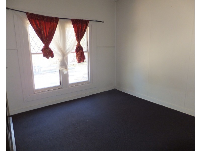 16 Gorge Rd, Nowa Nowa VIC 3887
