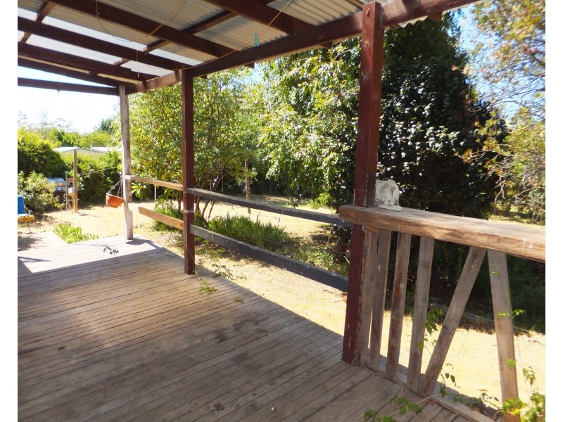 16 Gorge Rd, Nowa Nowa VIC 3887