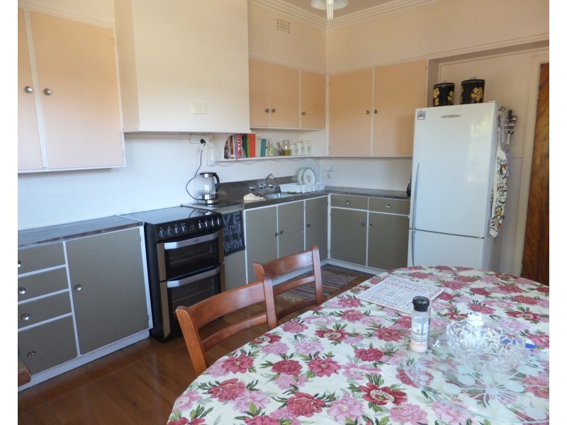 61 Stanley St, Orbost VIC 3888