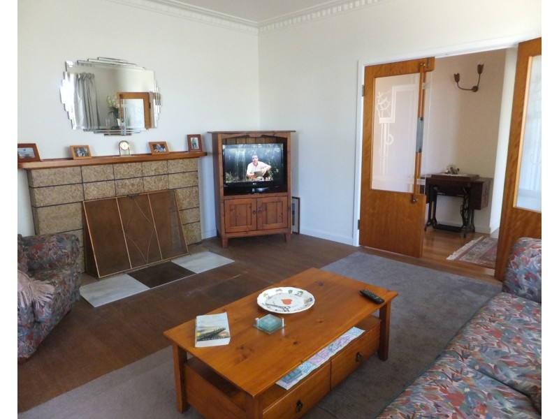 61 Stanley St, Orbost VIC 3888