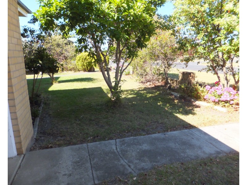 61 Stanley St, Orbost VIC 3888