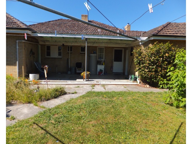 61 Stanley St, Orbost VIC 3888