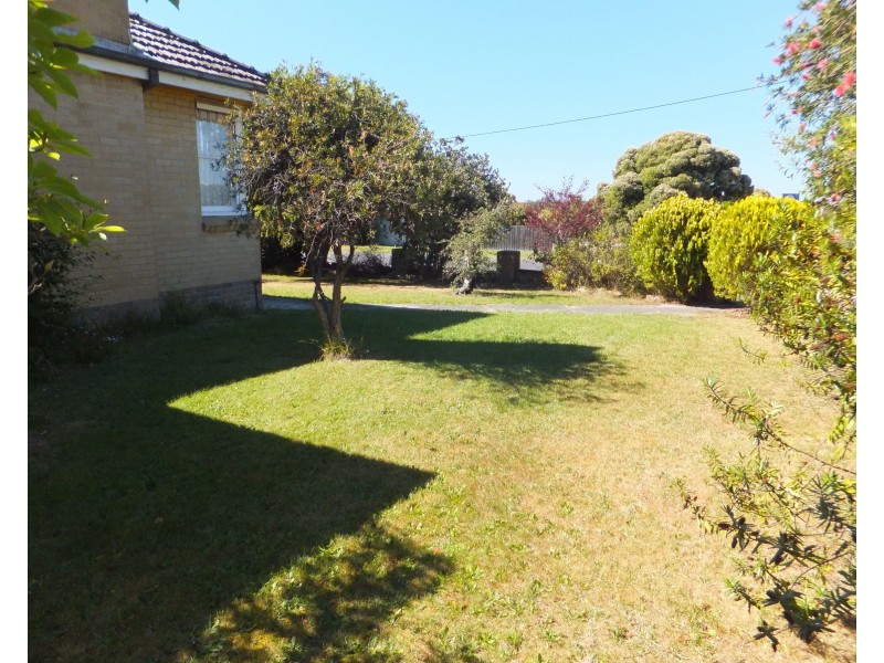 61 Stanley St, Orbost VIC 3888