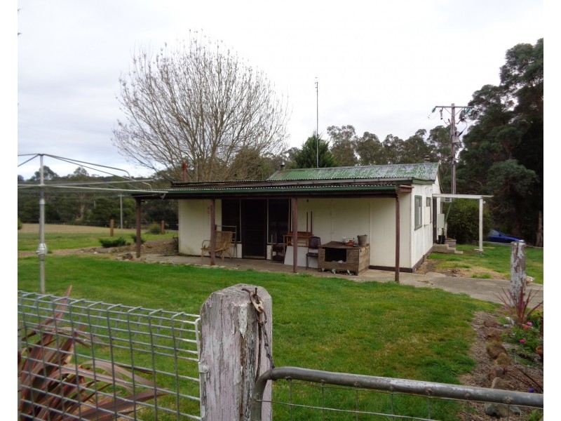 370 Bruthen Buchan Road, Nowa Nowa VIC 3887