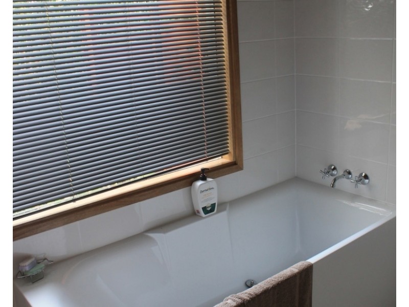 4 Patricia Street, Bairnsdale VIC 3875