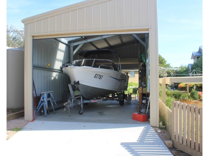 4 Patricia Street, Bairnsdale VIC 3875