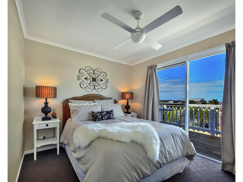 32 Albatross Road, Kalimna VIC 3909