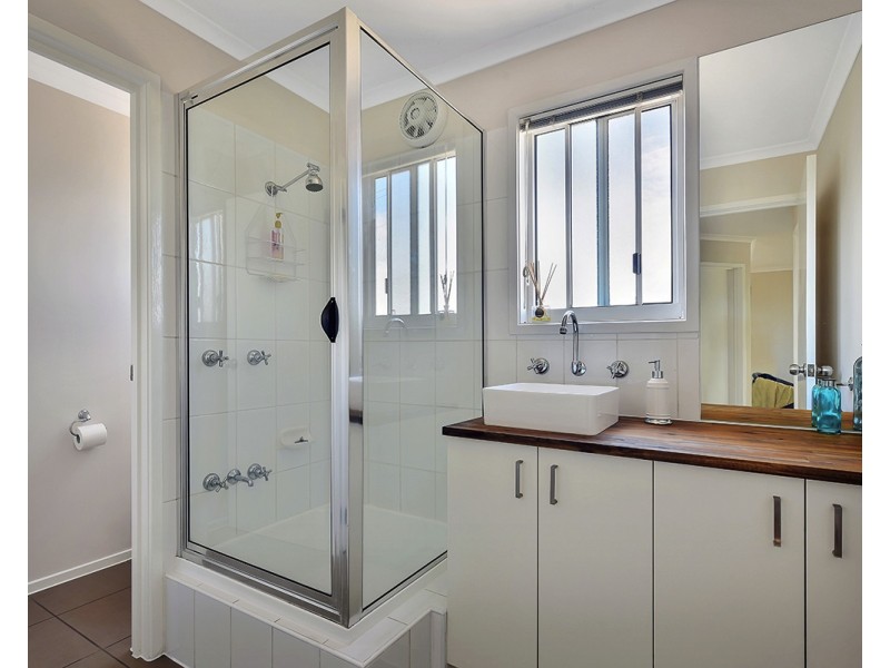 32 Albatross Road, Kalimna VIC 3909
