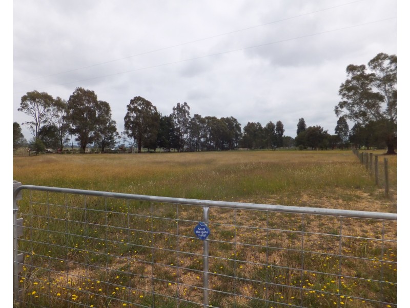 40 Fernbank Lindenow South Road, Lindenow South VIC 3875