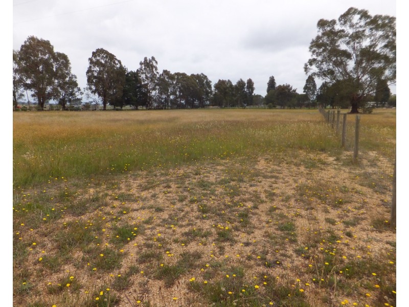 40 Fernbank Lindenow South Road, Lindenow South VIC 3875