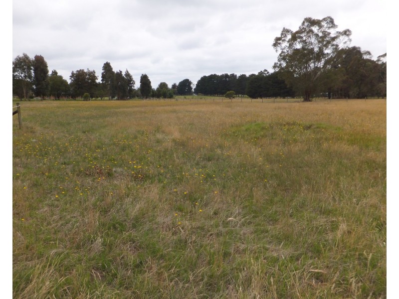 40 Fernbank Lindenow South Road, Lindenow South VIC 3875