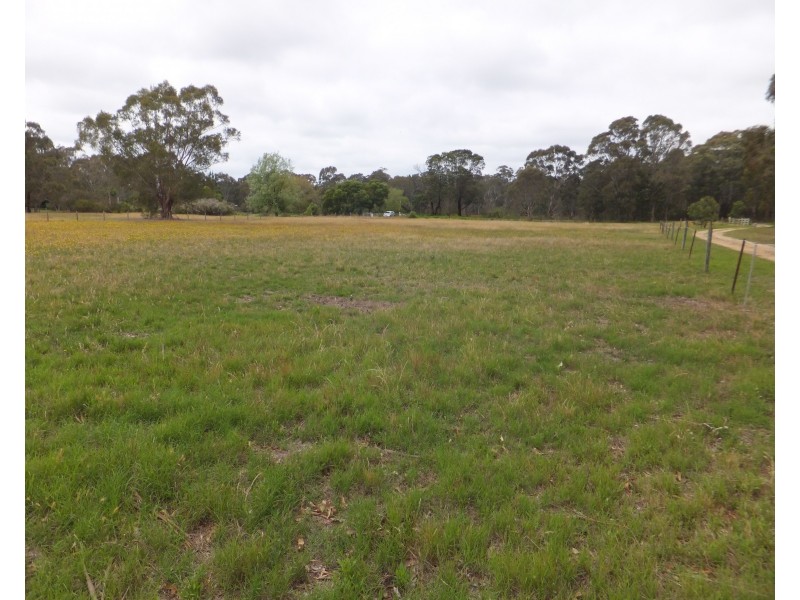 40 Fernbank Lindenow South Road, Lindenow South VIC 3875