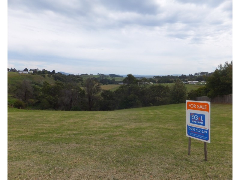 9 The Boulevarde, Bairnsdale VIC 3875