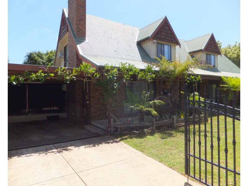3 Allen Ct, Bairnsdale VIC 3875